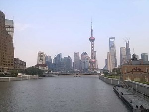 Shanghai creates Huangpu River walkways